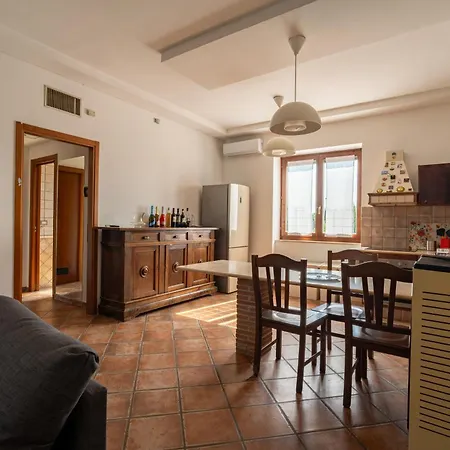 Con Ampio Giardino Recintato - Pet Friendly Apartmán