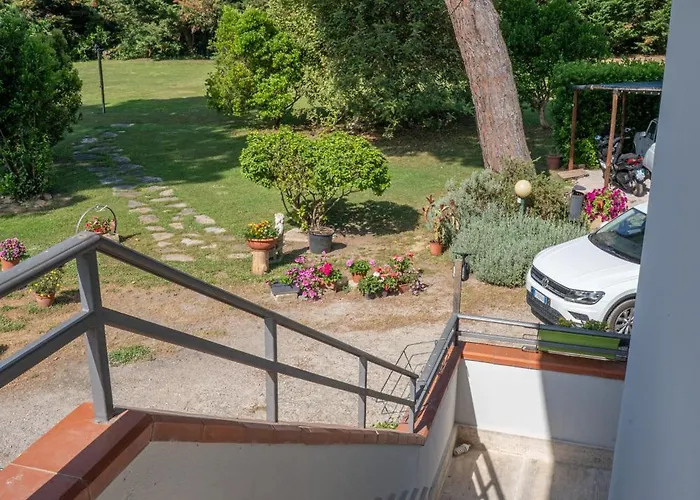Con Ampio Giardino Recintato - Pet Friendly Apartmán *
